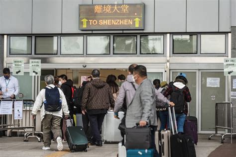 are people from china allowed to travel